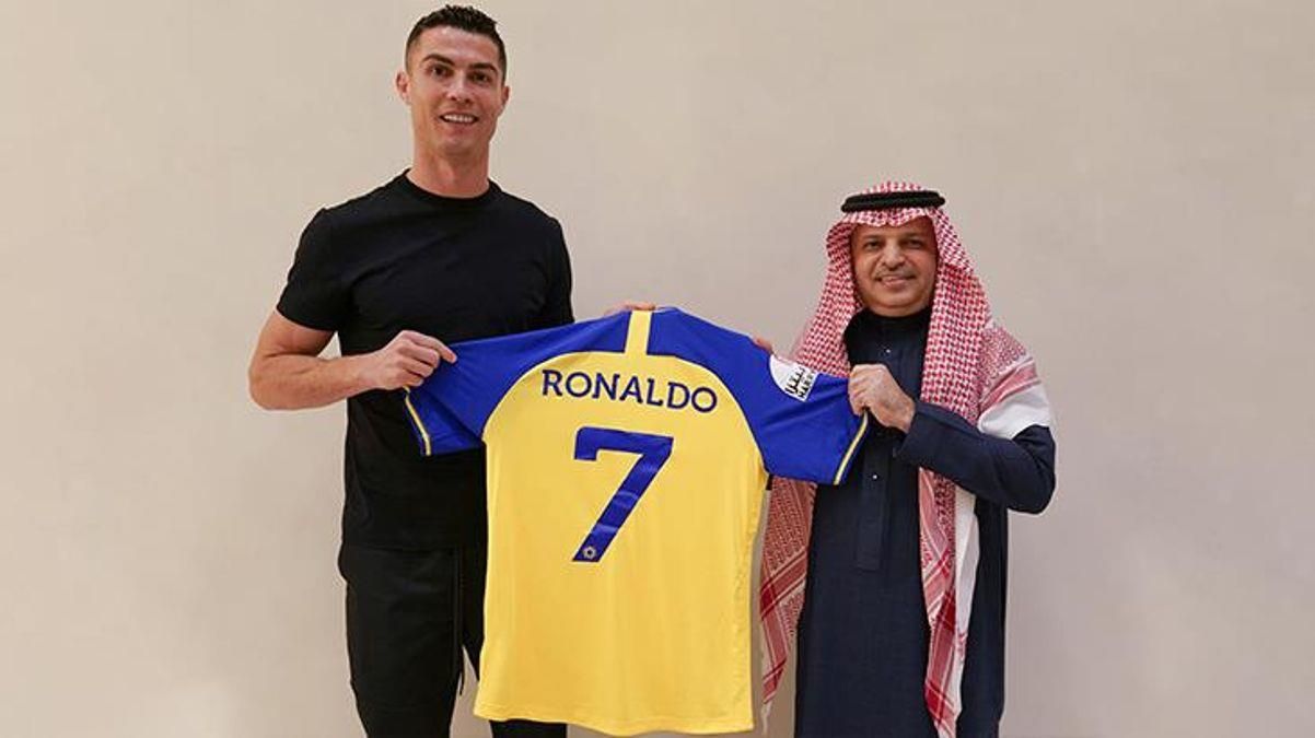 Ronaldo ne kadara transfer oldu? (AL NASSR) Ronaldo kaç paraya transfer oldu? Ronaldo Al Nassr’da ne kadar kazanacak?