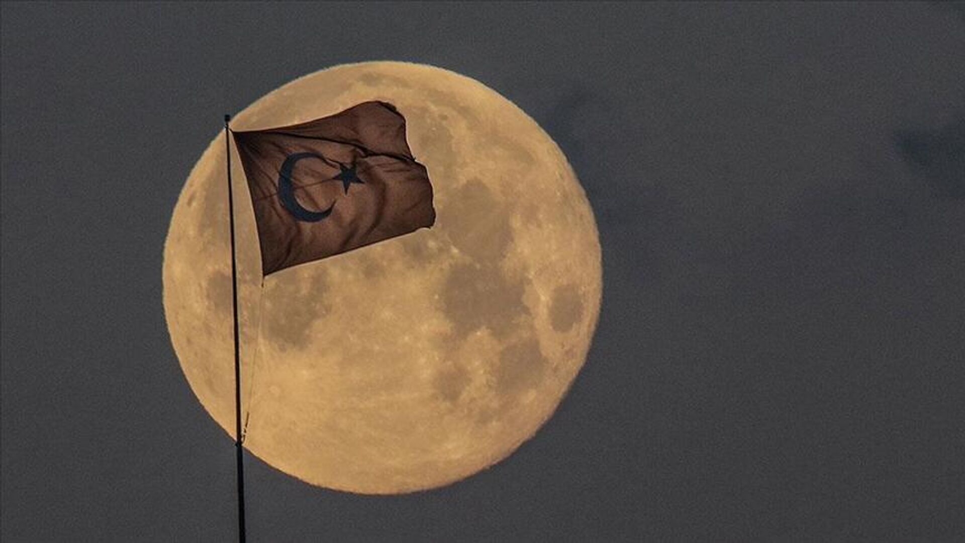 ‘Türk uzay yolcusu 2023’ün ikinci yarısında Ay’a değil Uluslararası Uzay İstasyonu’na gönderilecek’