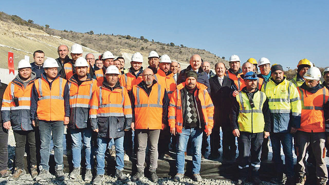 Bakan Karaismailoğlu: Demir yollarında adeta bir seferberlik ilan ettik