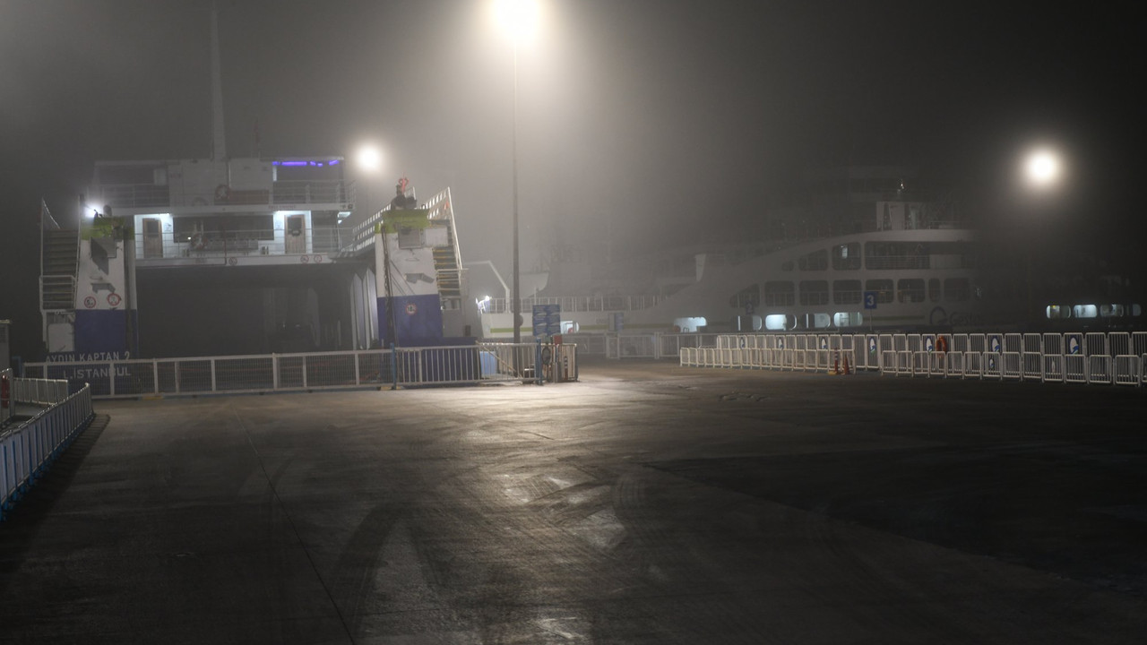 Çanakkale Boğazı gemi geçişlerine açıldı