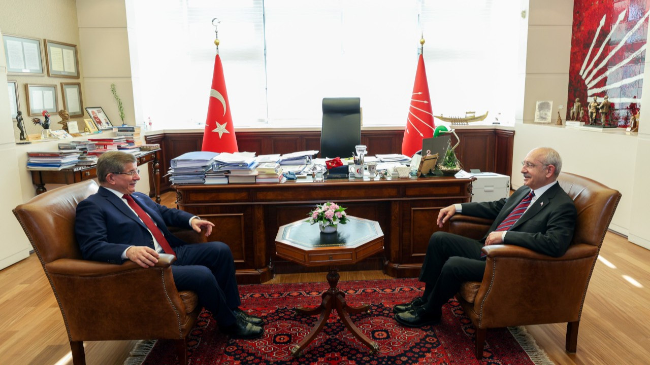 CHP lideri Kılıçdaroğlu, Ahmet Davutoğlu ile bir araya geldi