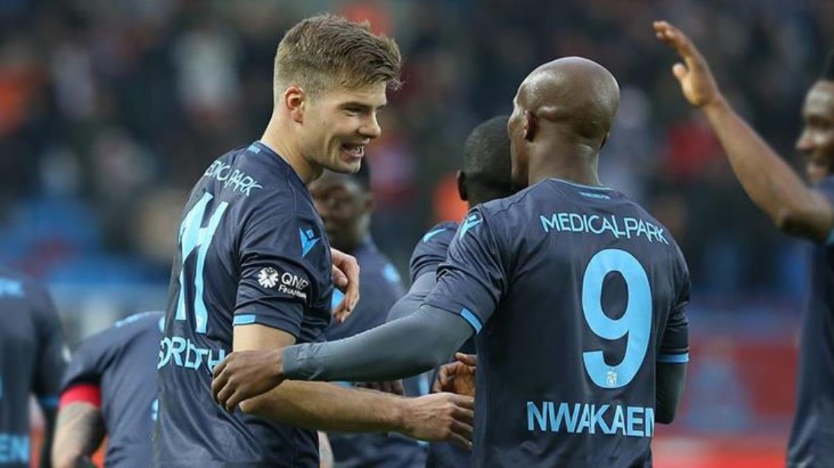 Kulübü ışığı yaktı! Trabzonspor’un eski golcüsü Fenerbahçe’ye imzayı atıyor