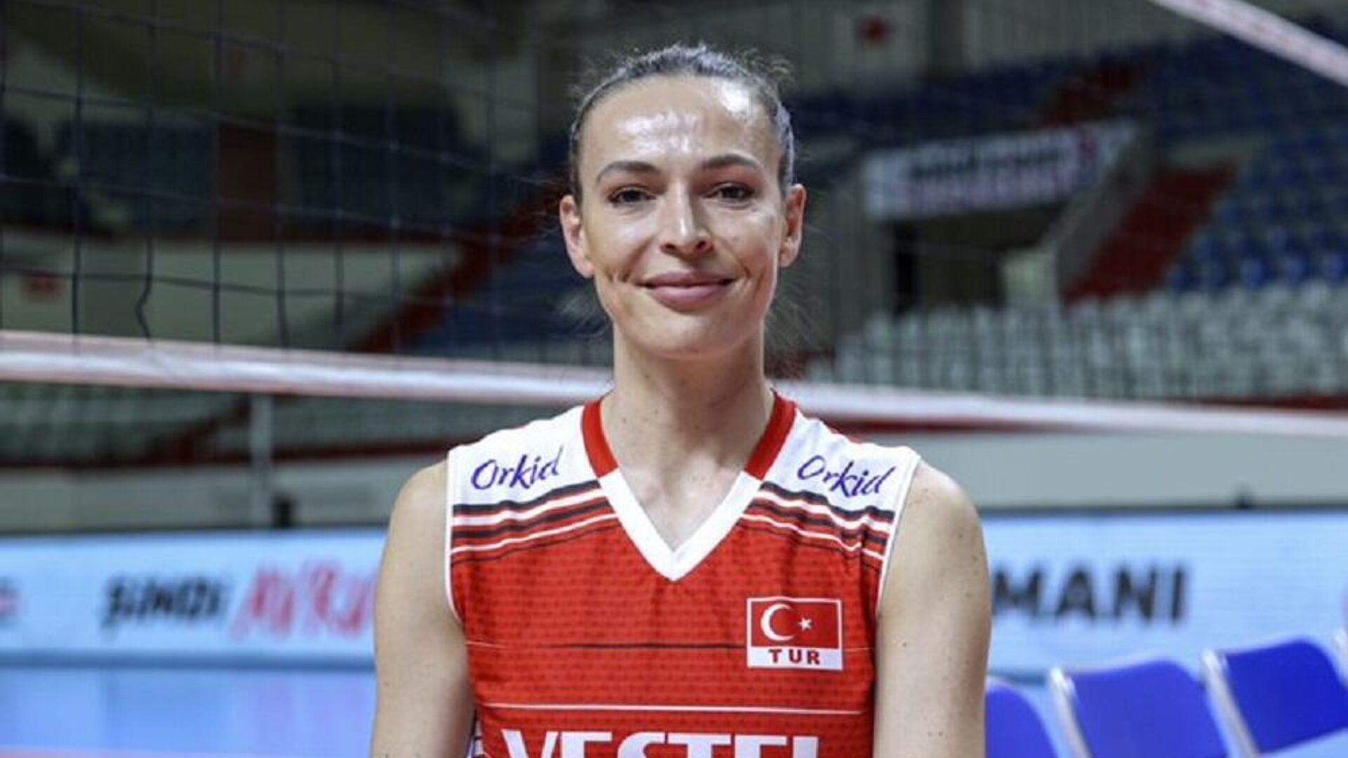 Türkiye A Milli Kadın Voleybol Takımı kaptanı Eda Erdem Dündar, zatürreye yakalandı