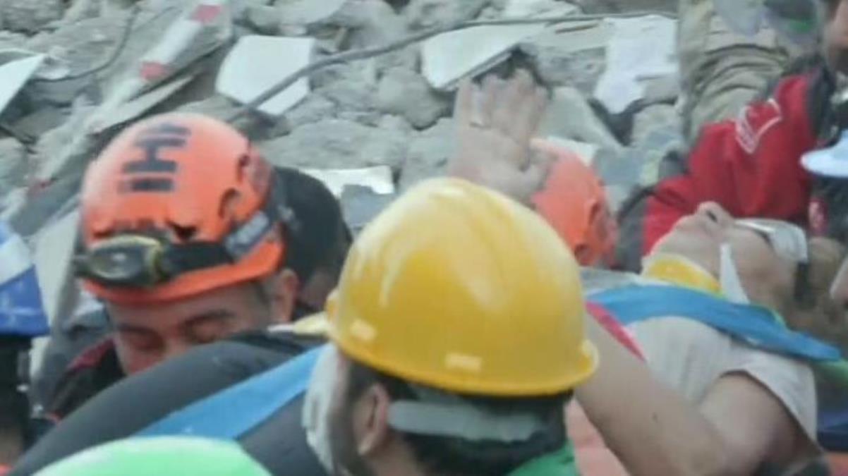 107 saat sonra gelen mucize! Hatay’daki Arzu Apartmanı’nın enkazından 2 kişi daha sağ kurtarıldı