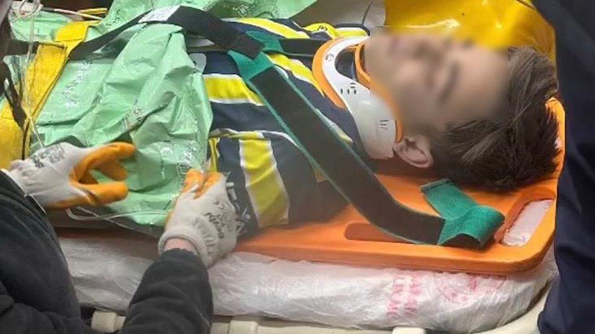 119 saat sonra enkazdan çubuklu formayla çıkarılan Kamilcan için Fenerbahçe’den paylaşım: Seni bekliyoruz