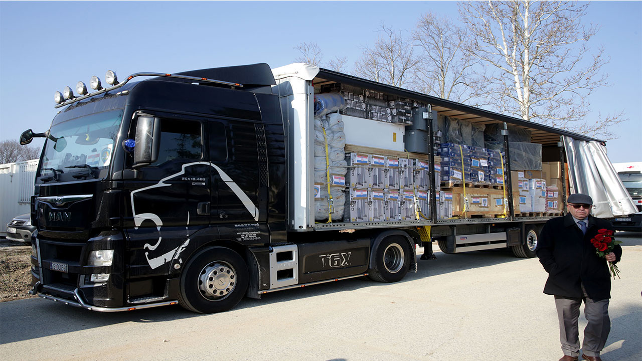 Afet bölgesine 27 TIR yardım gönderdi