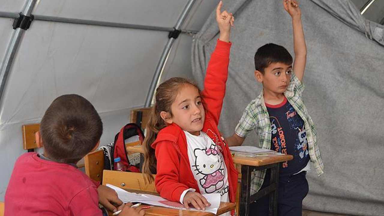 Aile ve Sosyal Hizmetler Bakanlığı: 467 çocuğumuzun tedavisi sürüyor