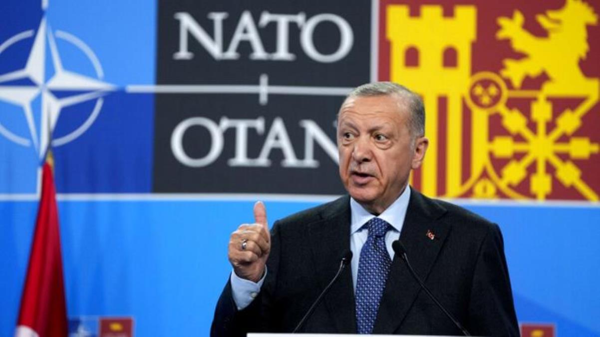 AK Parti’den Cumhurbaşkanı Erdoğan’ı hedef alan İngiliz The Guardian’a sert tepki: Bunların hepsi kara propaganda