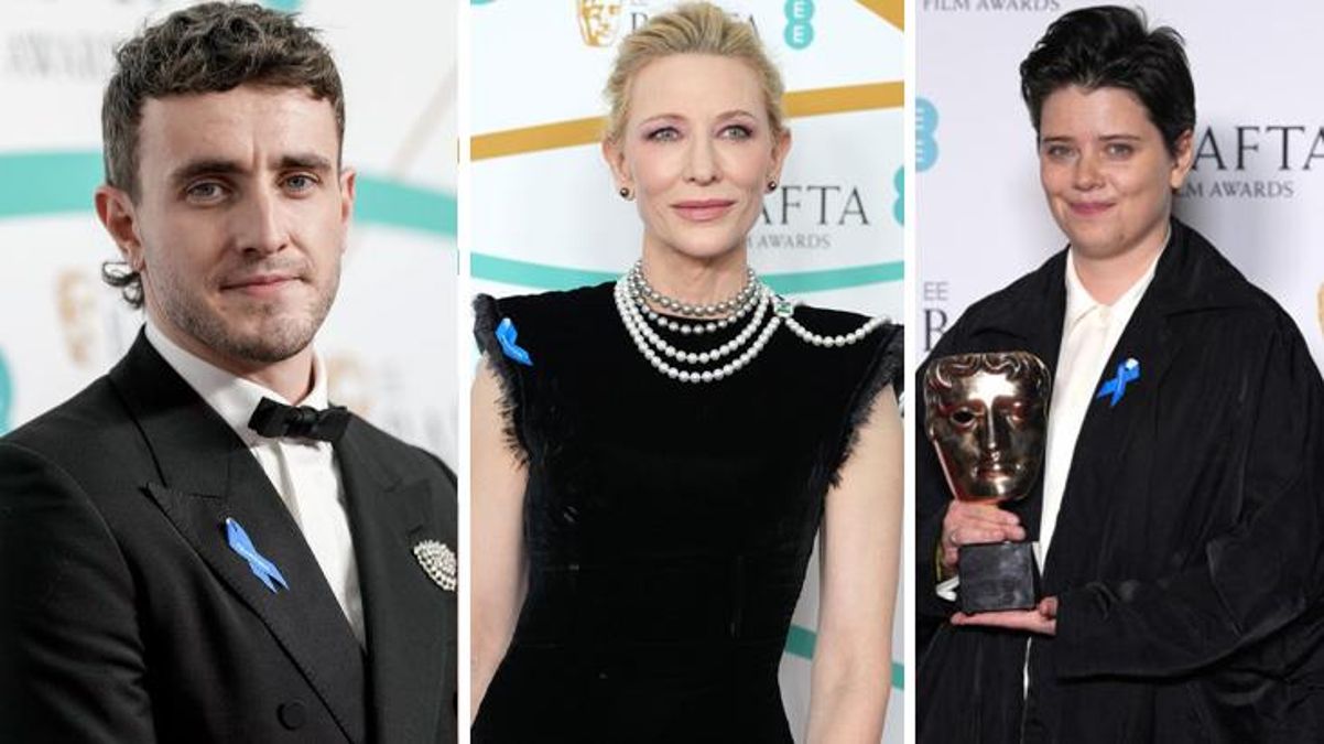 BAFTA 2023’e damga vuran olay! Ünlü isimler deprem felaketi yaşayan Türkiye’ye destek olmak için mavi kurdele taktı