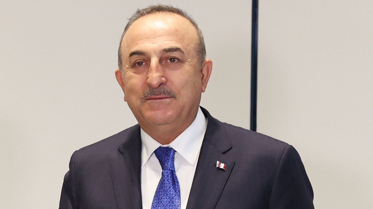 Bakan Çavuşoğlu: Yurtdışından 125 bin çadır geldi