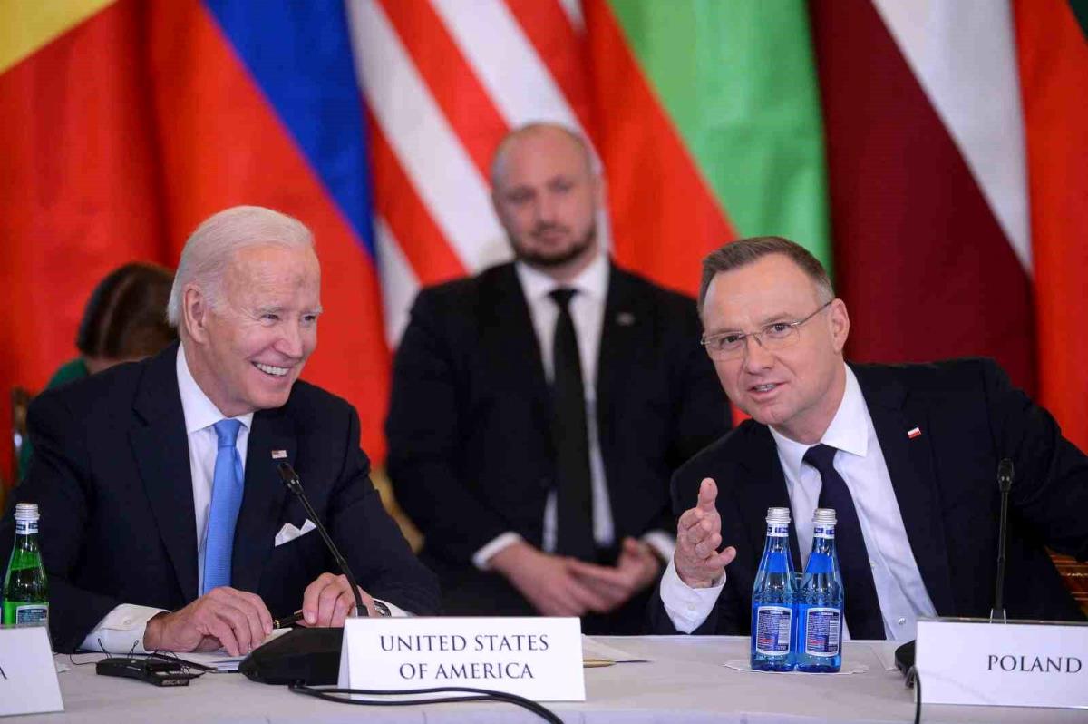 Biden: “NATO’nun her santimini savunacağız”