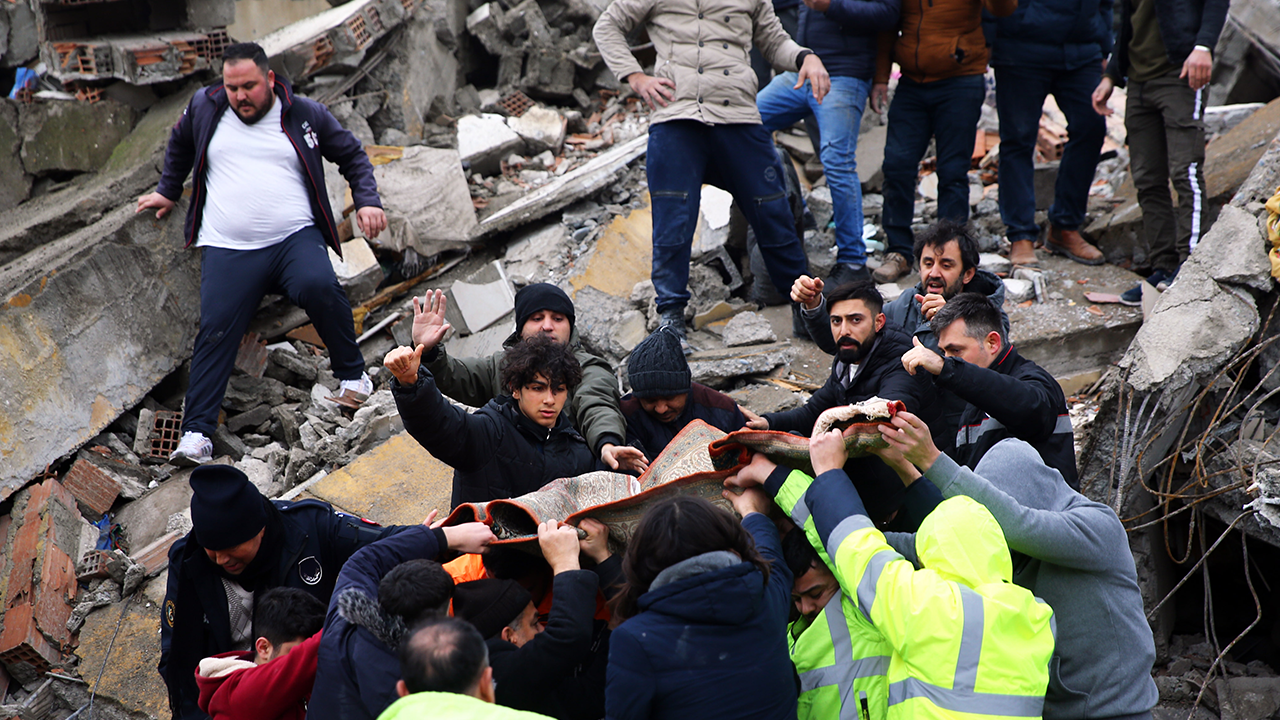 Hatay’dan ‘acil’ çağrı! Lütfü Savaş: Hipotermiden ölüm tehlikesi var