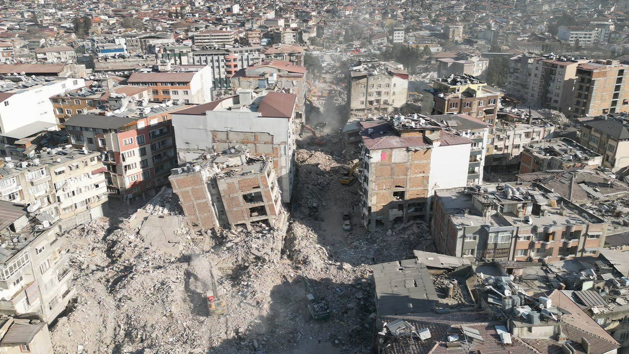 Kahramanmaraş depremleriyle ortaya çıkan enkazın nereye döküleceği belli oldu