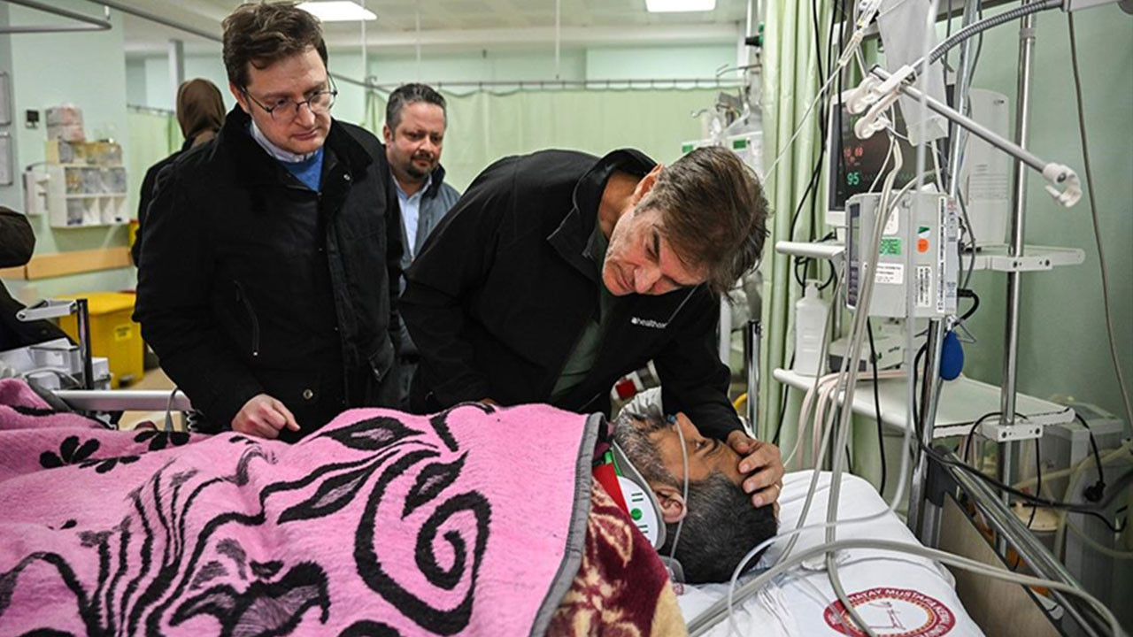 Kalp cerrahı Dr. Öz: Bu kabusta bile her yerde umut görüyorum