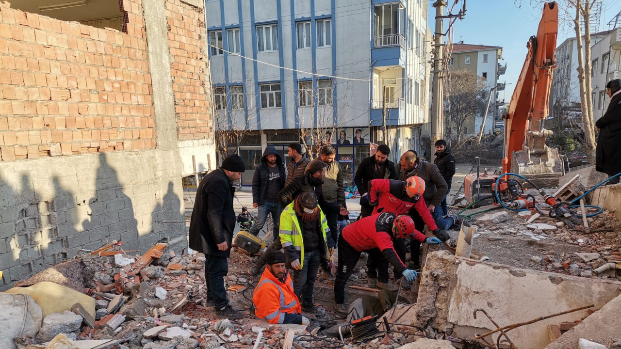 Mobil Telekomünikasyon Operatörleri Derneği: Enerji sağlamak için tüm imkanlar seferber ediliyor