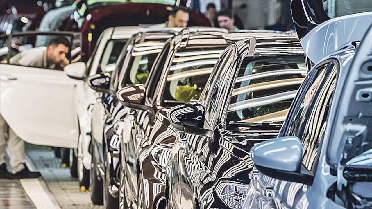 Otomotivde üretim de ihracat da arttı