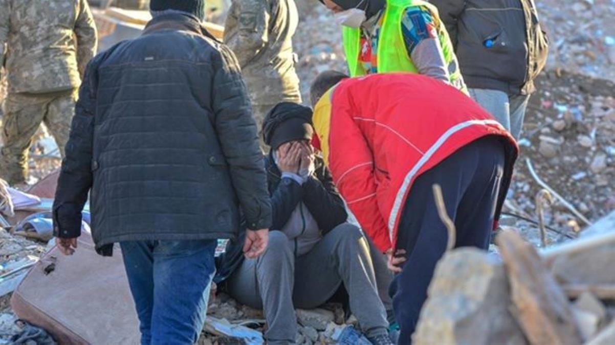 Son Dakika: Depremde hayatını kaybedenlerin sayısı 44 bin 374’e yükseldi