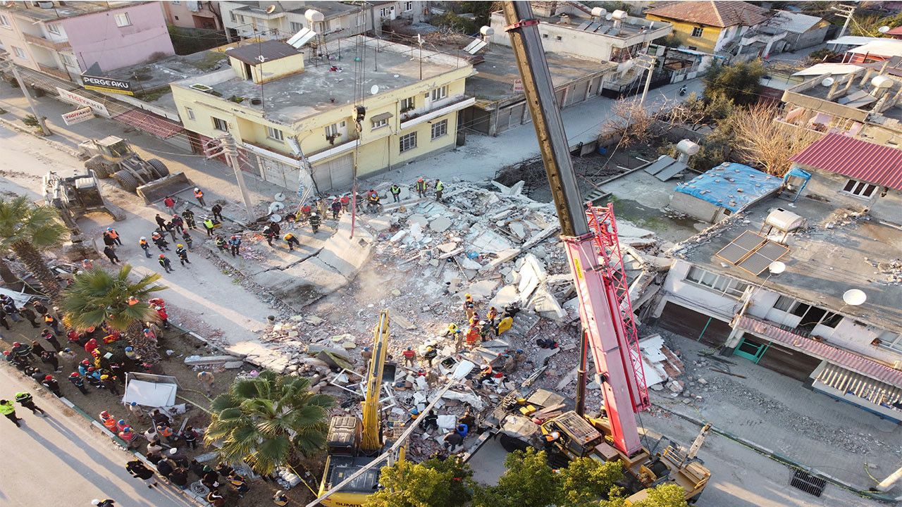 TOBB Başkanı Hisarcıklıoğlu ve STK başkanları deprem bölgesinde