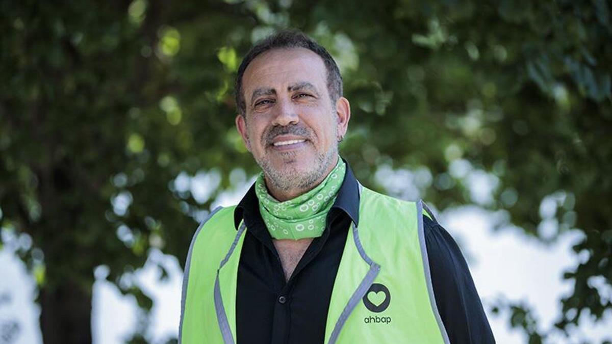 Ahbap Derneği’nin aylık gelirini açıklayan Haluk Levent, yapılacak harcamaları anlattı
