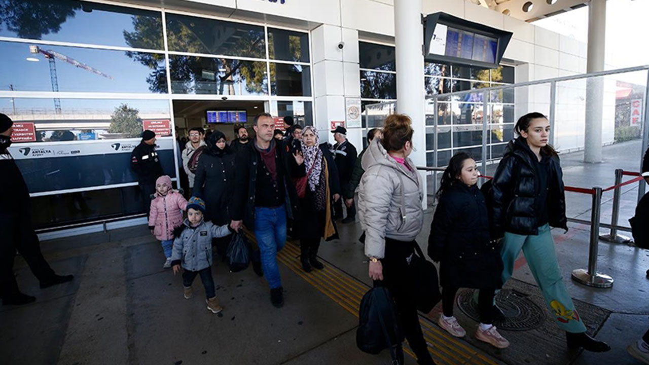 Antalya’daki otellerde barınan depremzedelerin sayısı büyük oranda azaldı