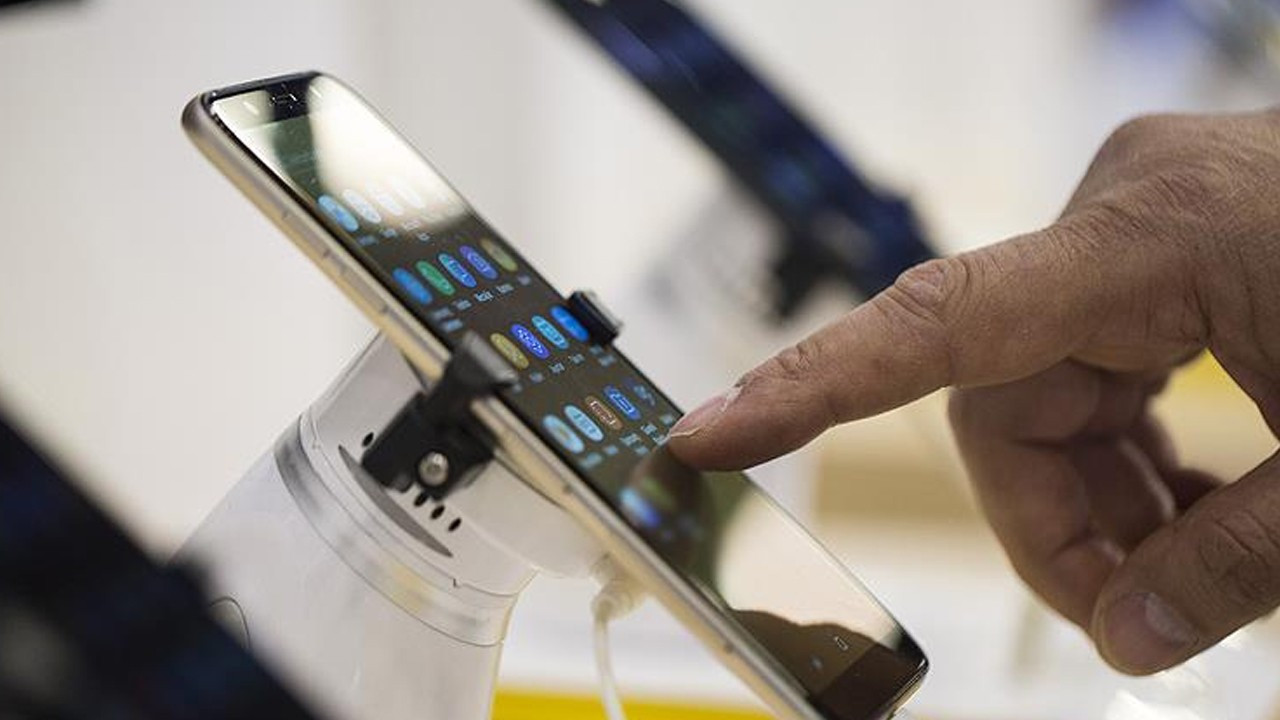 Cep telefonlarına büyük zam geliyor: Artış ne kadar olacak?