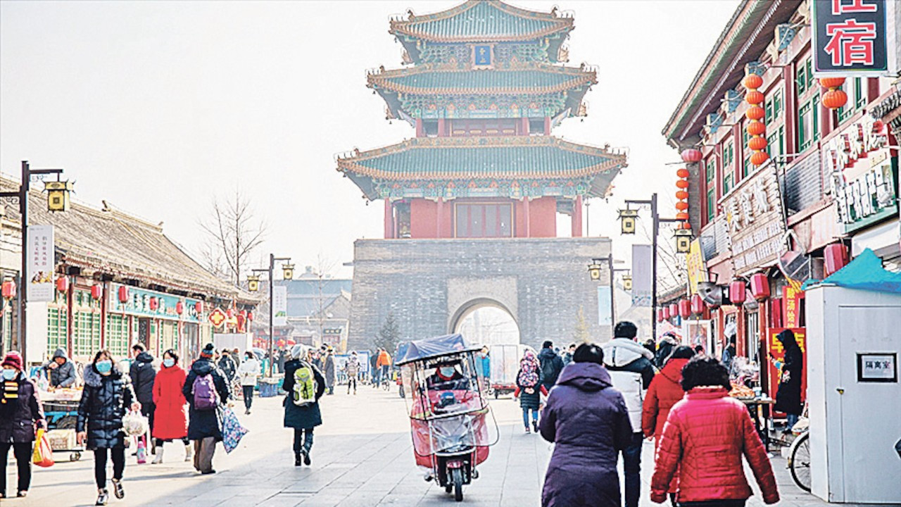 Çin, 2023 için “yüzde 5 civarında” büyüme hedefi belirledi