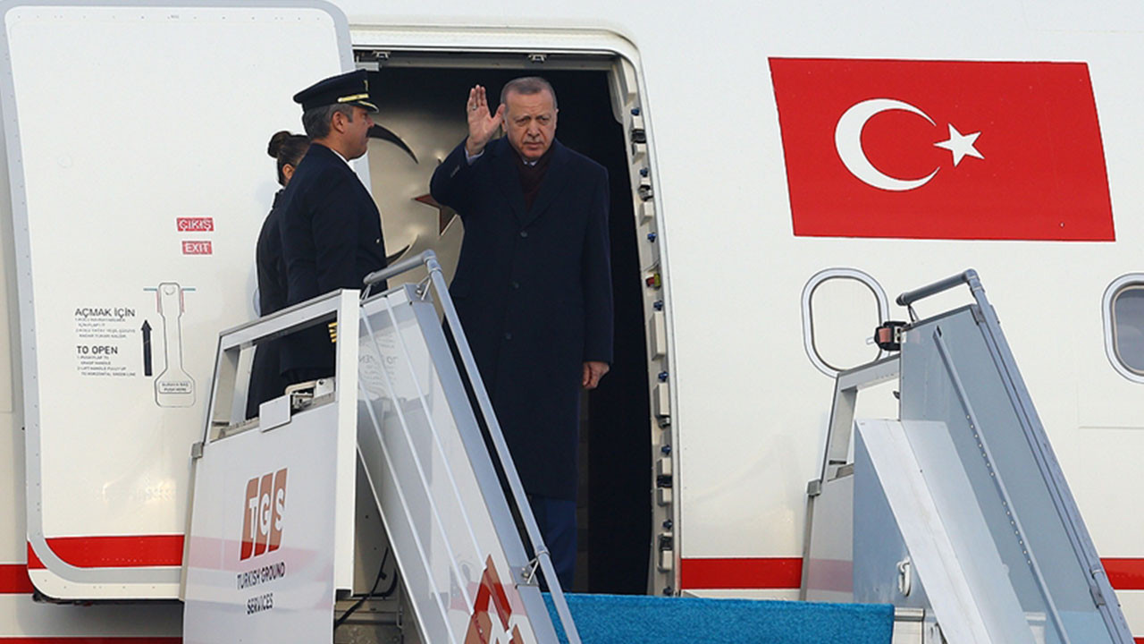Cumhurbaşkanı Erdoğan, incelemelerde bulunmak üzere depremden etkilenen Hatay’a gitti