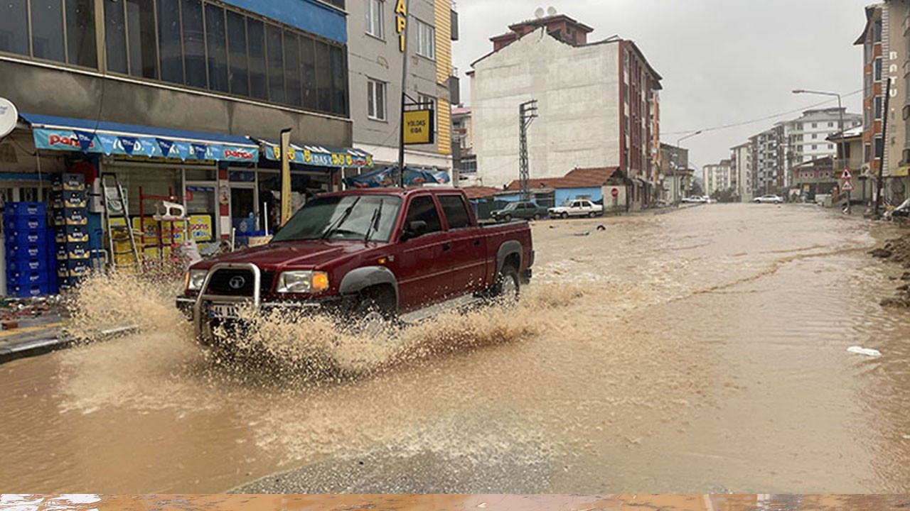 Deprem bölgesinde cuma ve cumartesi kuvvetli yağış bekleniyor