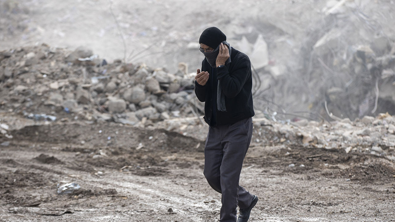 Deprem bölgesindeki vakıflar için yeni karar