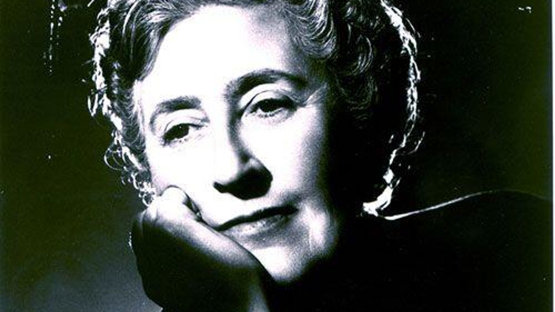 ‘Duyarlılık’ adına: Agatha Christie romanları cici bici hale getirilecek şekilde kesilip biçiliyor