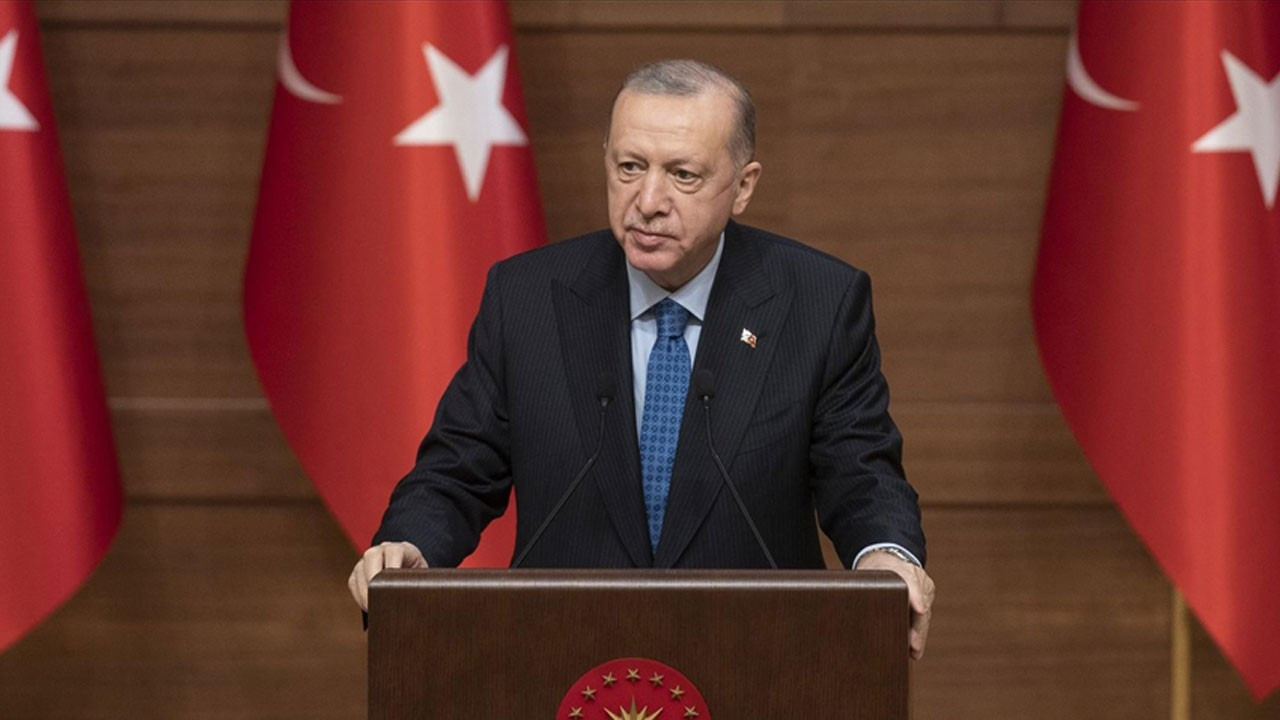 Erdoğan: Askerlerimiz deprem bölgesinde fedakarca çalıştı