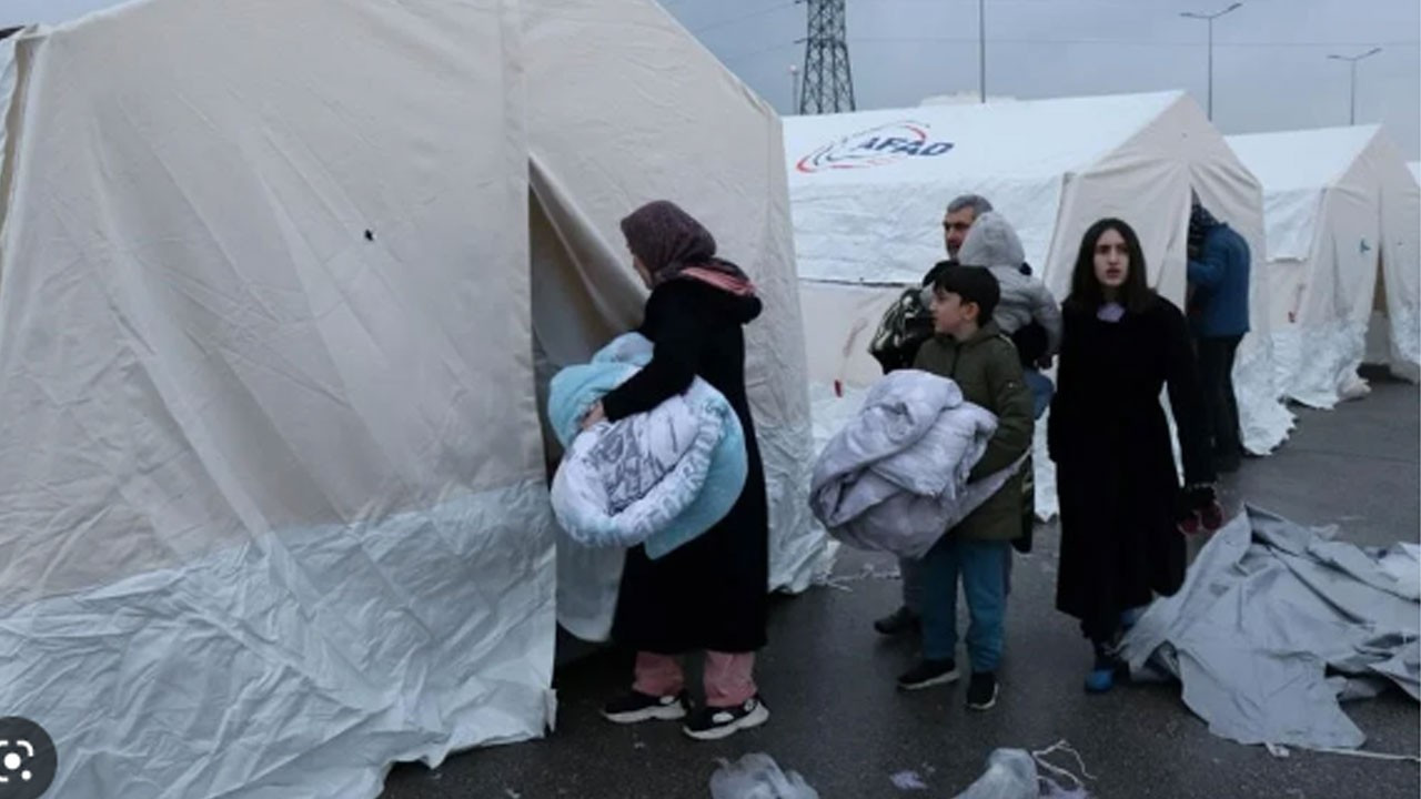 Evi ağır ve orta hasarlı depremzedelerin elektrik ve doğal gaz borçları silindi