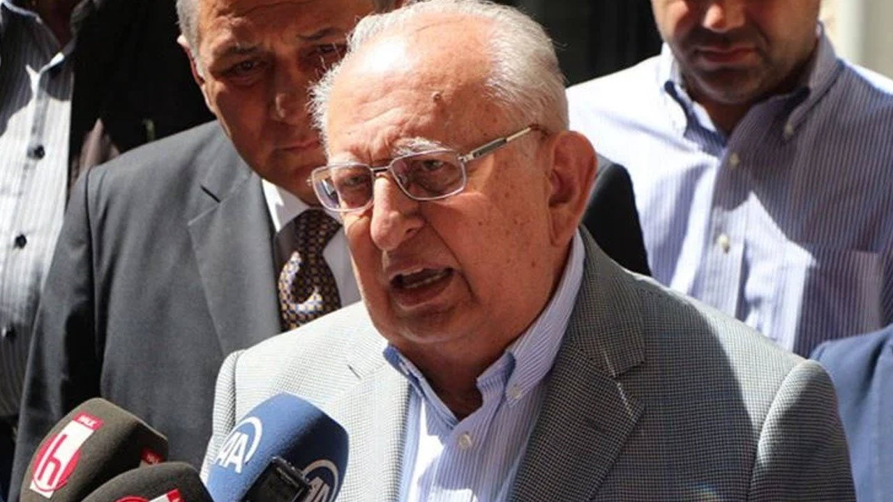 Hüsamettin Cindoruk hastaneye kaldırıldı