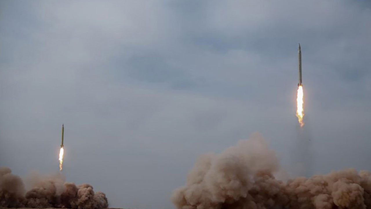 Japonya ve Güney Kore, Kuzey Kore’nin balistik füze fırlattığını duyurdu