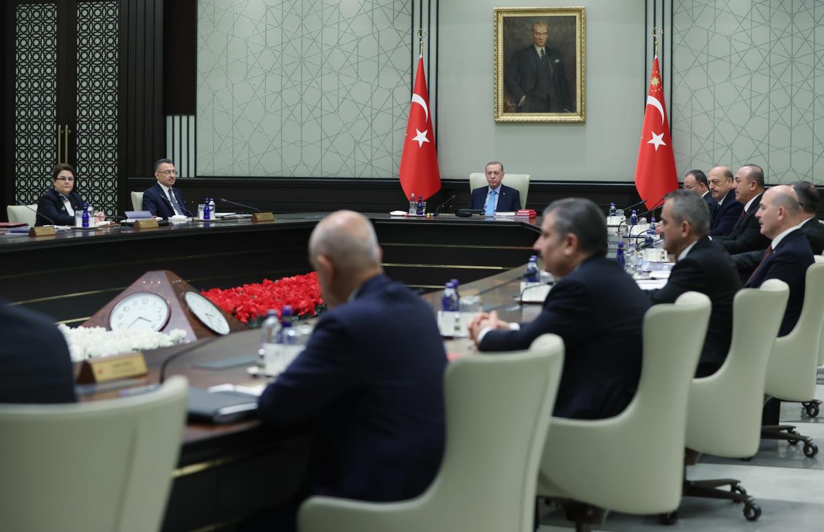 Kabine yarın Cumhurbaşkanı Erdoğan başkanlığında toplanıyor! Gündemde afetler ve seçim olacak