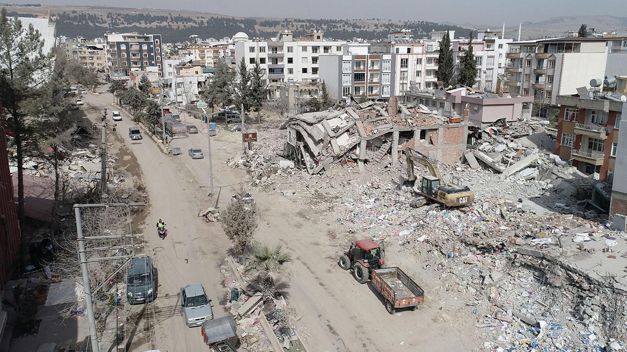 Kahramanmaraş merkezli depremlerde 45 bin 89 kişi hayatını kaybetti