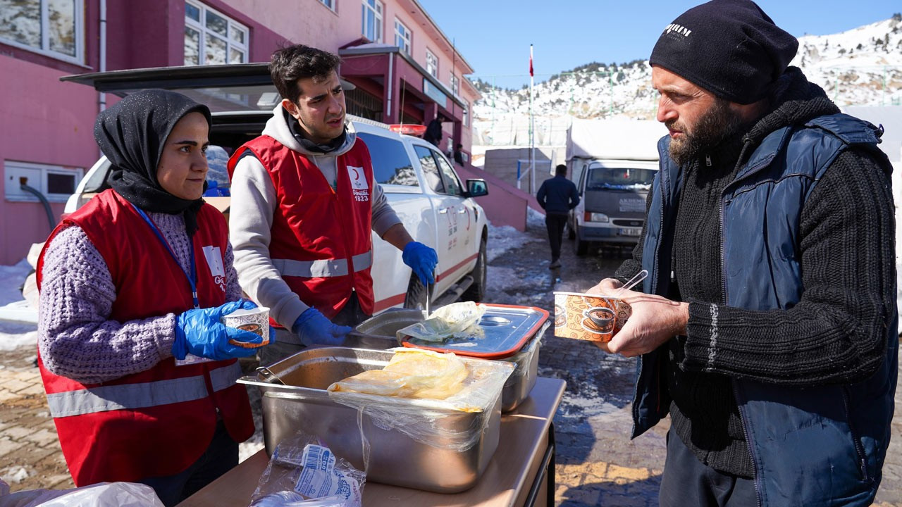 Kızılay’dan afet bölgesine 93 milyon 268 bin kişilik beslenme desteği