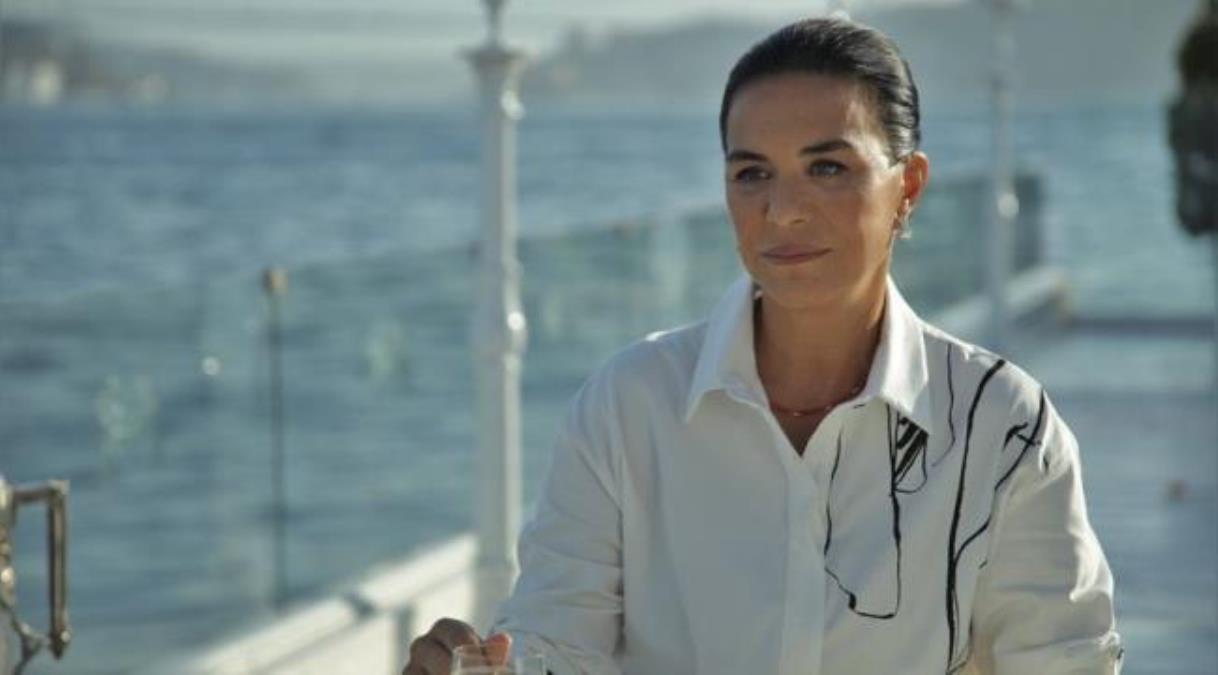 Oyuncu Filiz Taçbaş, CHP’den milletvekili aday adayı oldu