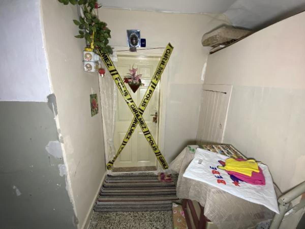 Polis kontrolünde ‘Çocuklarımı cennete gönderdim’ dedi, evde 2 çocuğu ölü bulundu (2)