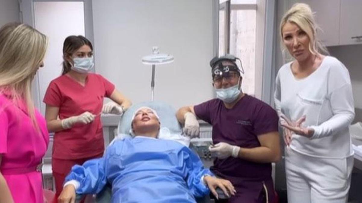 Safiye Soyman, Seda Sayan’ın isteği üzerine boyun gerdirme ameliyatı oldu