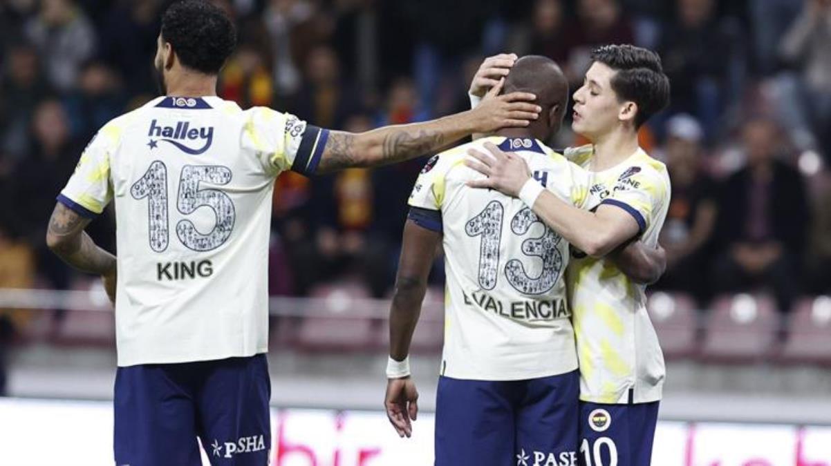 Son Dakika: Deplasmanda Kayserispor’u 2-1 mağlup eden Fenerbahçe, şampiyonluk yarışında hata yapmadı