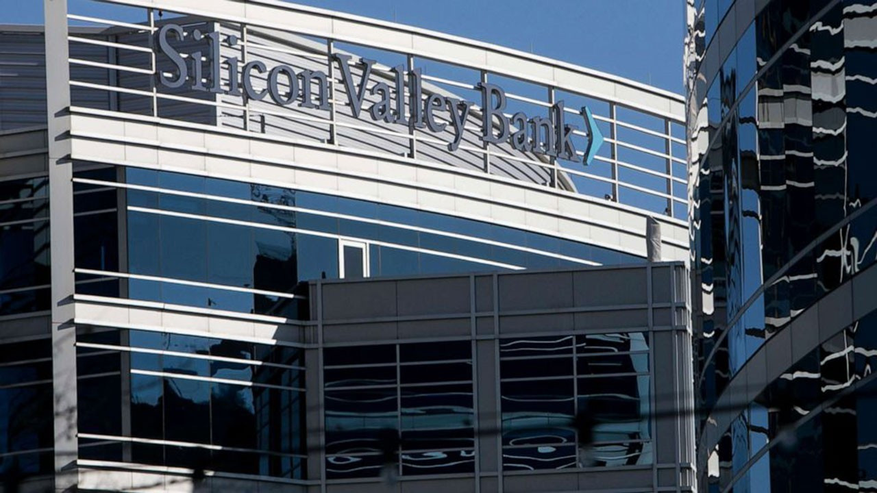 SVB’nin iki üst düzey yöneticisine dava