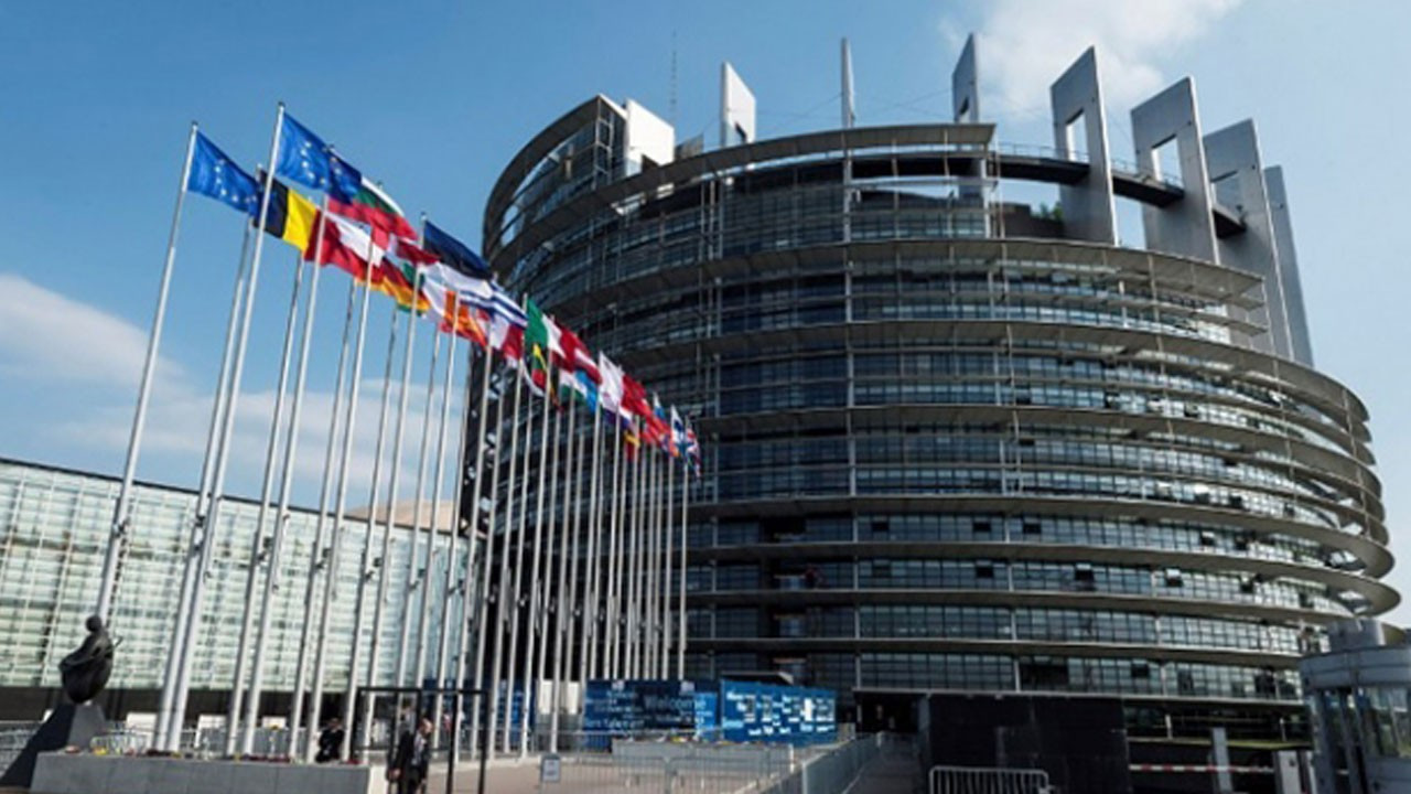 Türkiye’ye tarihi deprem yardımı bugün netleşiyor