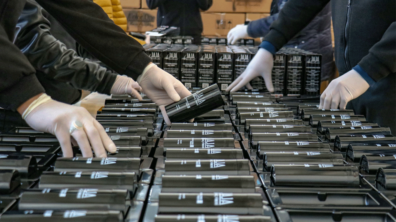 Van’da üretilen “saç fiberi” 15 ülkeye satılıyor