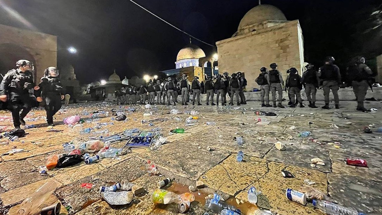 Yahudi yerleşimciler Doğu Kudüs’te kiliseye saldırdı