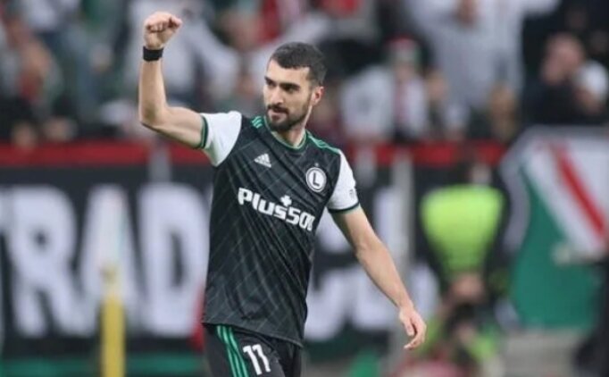 Adana Demirspor’a, Azeri forvet