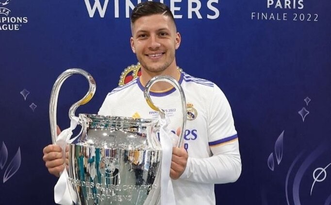 Galatasaray 2.5 milyon euro önerdi; ‘evet’ dedi!